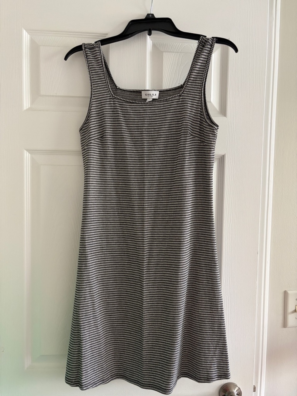 Amal Tank Sleeve Dress - Picture 6 of 6